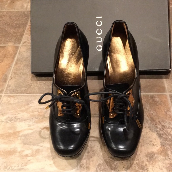 Gucci Black Leather with Gold Hardware Heels - Picture 2 of 8